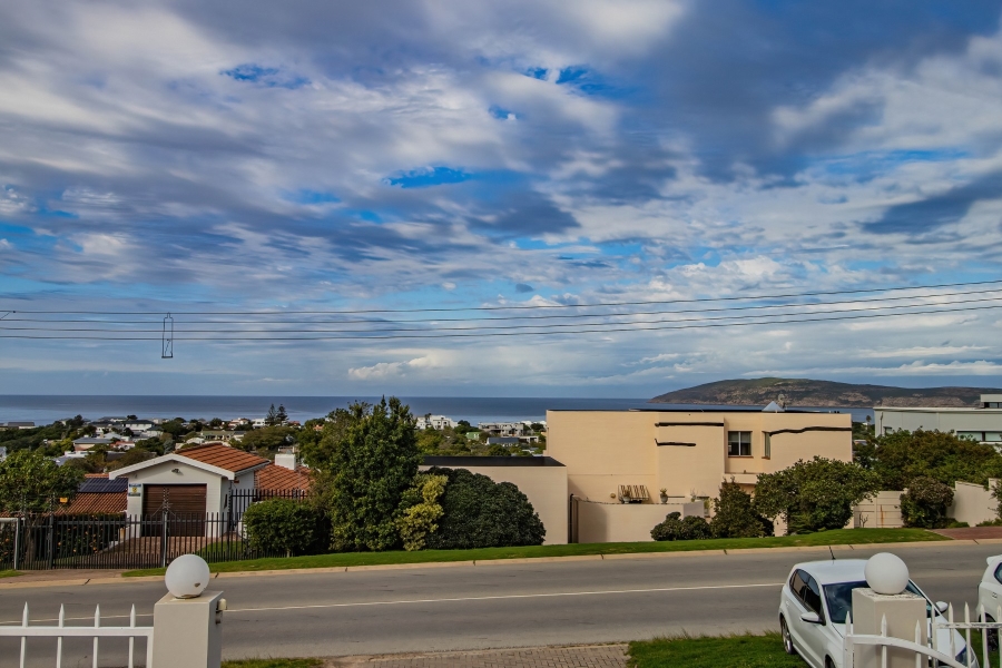 3 Bedroom Property for Sale in Upper Robberg Western Cape